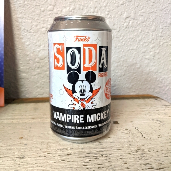 Funko vinyl soda Vampire Mickey